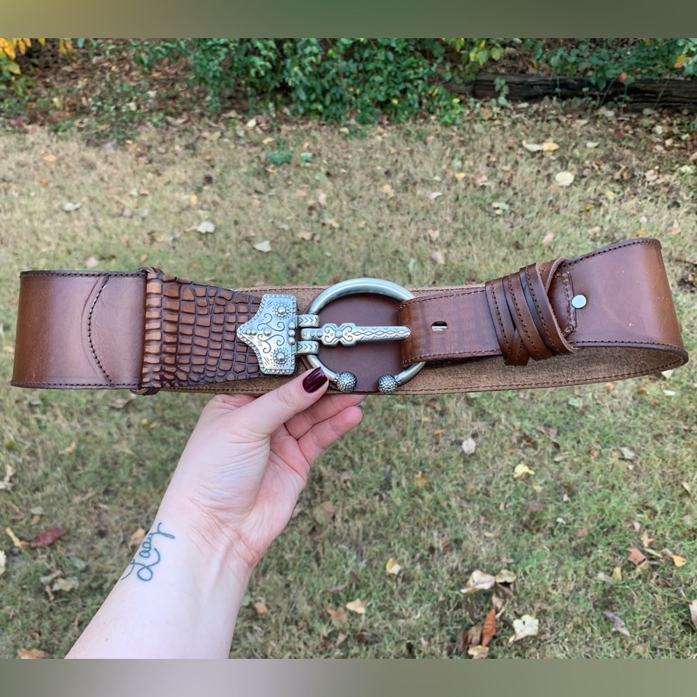 Vintage Oversized Leather Belt with Ornate Buckle - Picture 2 of 16